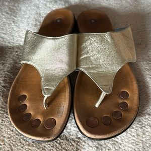 Juil shiva rae sandal. Gold Leather 8 Grounding